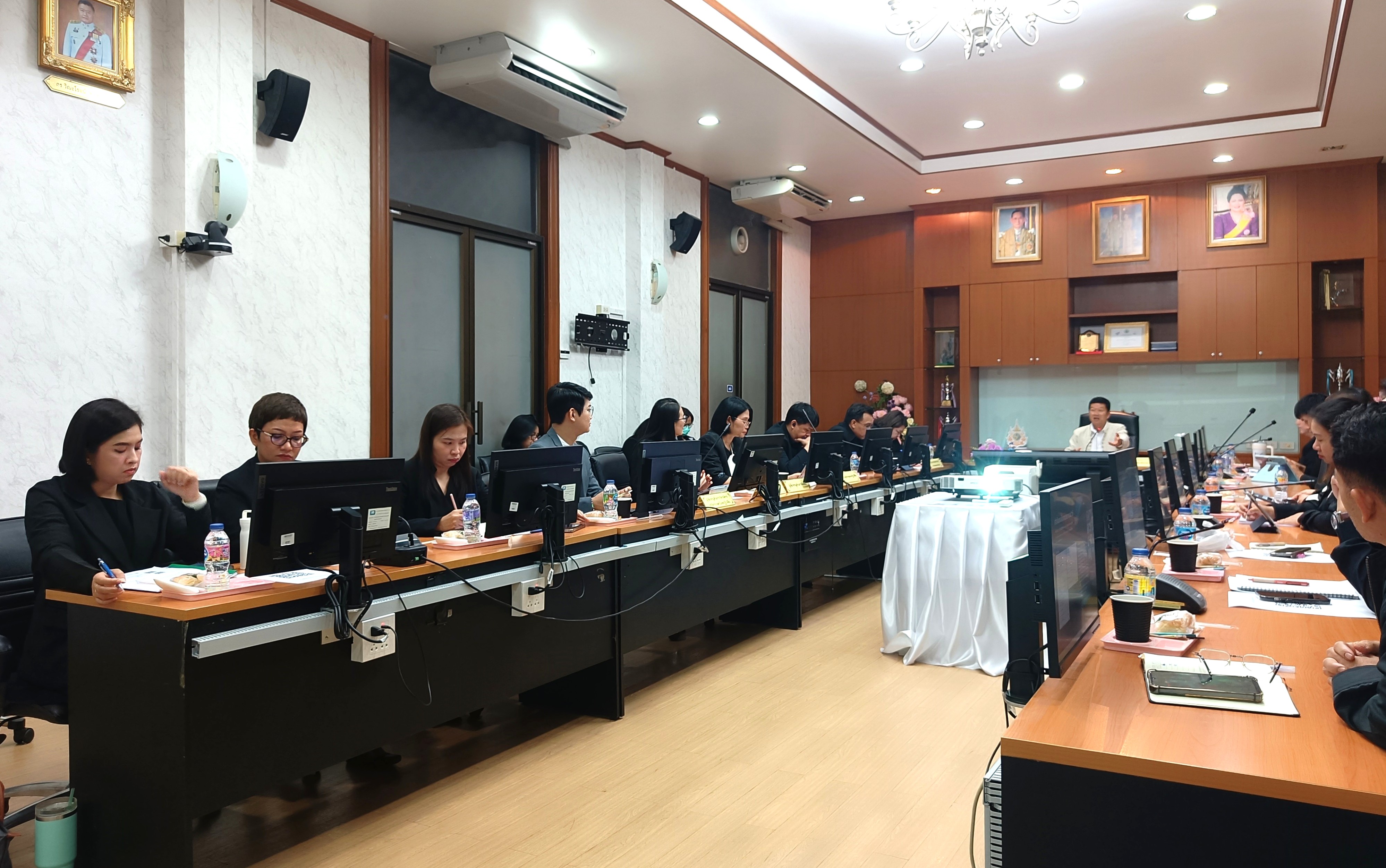 title - ประชุมคณะทำงานพัฒนากระบวนการทำงานเพื่อรองรับการปฏิบัติงานด้วยระบบเทคโนโลยีดิจิทัล ของสำนักงานการปฏิรูปที่ดินเพื่อเกษตรกรรม (ส.ป.ก.) ครั้งที่ 1/2568 